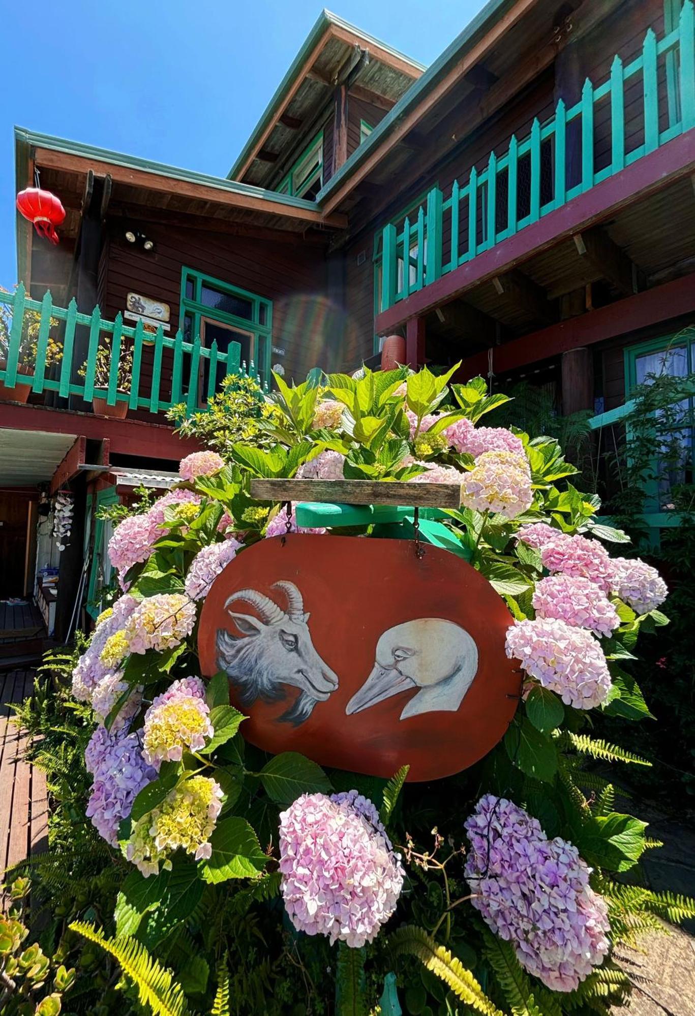 The Goat And Goose Bed & Breakfast Lakes Entrance Exterior photo